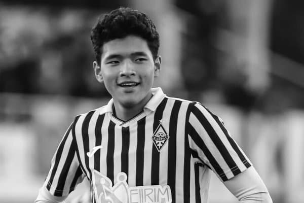 "Қайрат" тарбияланувчиси бўлган 19 ёшли футболчи вафот этди