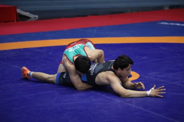 Юнон-рим кураши бўйича Ўзбекистон чемпионати бўлиб ўтмоқда