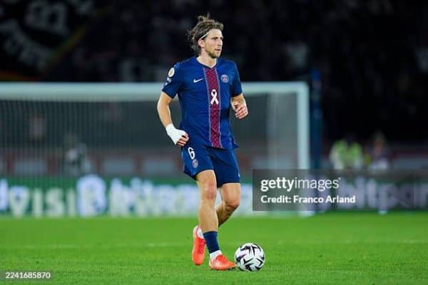 ПСЖ ҳимоячиси аниқ паслар бўйича рекорд ўрнатди