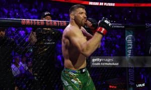 Дрикус дю Плесси: “Хамзат Чимаевнинг Алекс Перрейра устидан ғалаба қозониш имконияти йўқ”