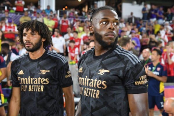 "Челси" "Арсенал"нинг собиқ футболчисини қўлга киритмоқчи