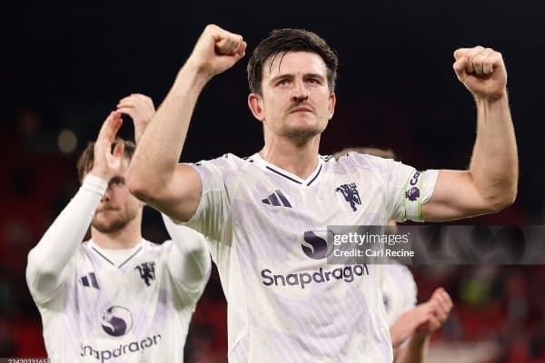 "Манчестер Юнайтед" "Энфилд"да "Ливерпуль"ни мағлуб қилди