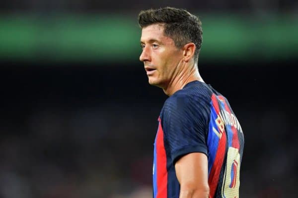 Левандовски Мадрид суперклубига ўтиб кетади