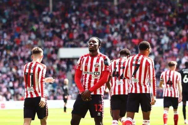 “Қора мушуклар” тарихий рекорд ўрнатди