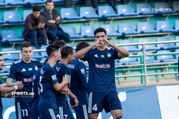 Суперлига. "Пахтакор" - "Қизилқум" учрашувидан фотолавҳалар! 