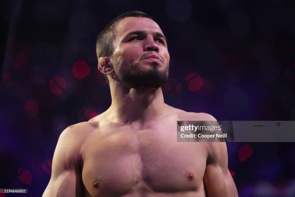 Умар Нурмагомедов Марио Баутистага қарши жанг олдидан мухлисларга мурожаат қилди