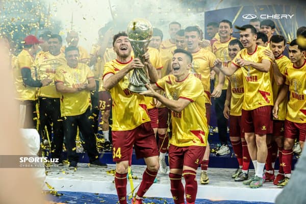 "Насаф"нинг икки етакчиси янги мавсумни "Пахтакор"да бошлайди