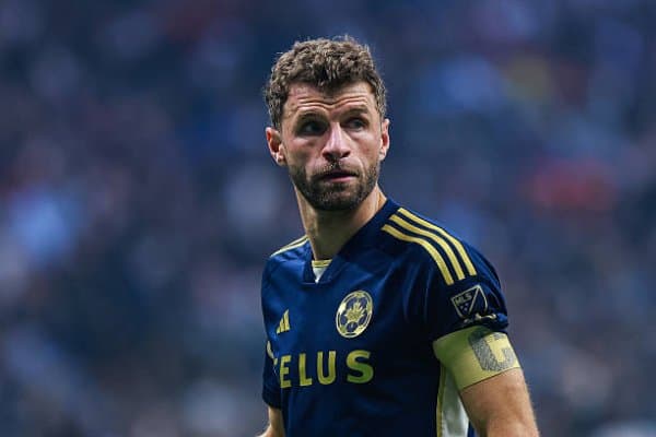 Томас Мюллер: "Агар Флик чақирса, "Барселона"га ўтган бўлар эдим"