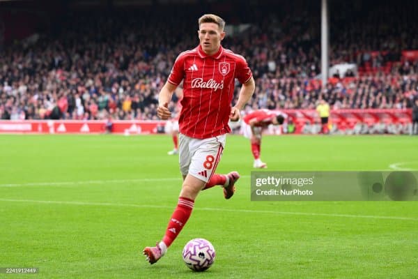 "Манчестер Юнайтед" "Ноттингем Форест" юлдузига қизиқиш билдирмоқда