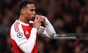 "Арсенал" ҳимоячиси бу кўрсаткичда етакчи