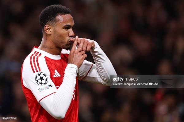 "Арсенал" ҳимоячиси бу кўрсаткичда етакчи