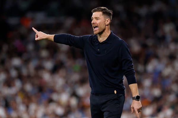 Алонсо "Реал"ни Чемпионлар лигасидаги дастлабки уч учрашувда ғалабага етаклаган мураббийлар сафидан жой олди