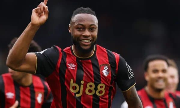 "Ливерпуль" бу мавсум АПЛни "ёндираётган" футболчини сотиб олмоқчи