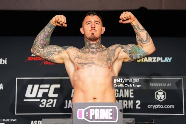 Том Аспинал Сириль Гандан оғирроқ тош босди!