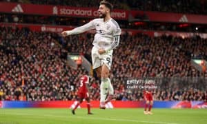 Фернандеш Саудия клубларидан бўлган улкан таклифларни рад этгани ҳақида гапирди