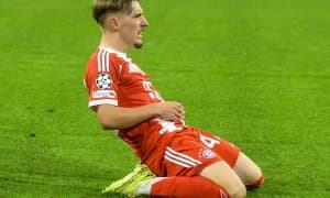 Ўзингдан кетма, бола!