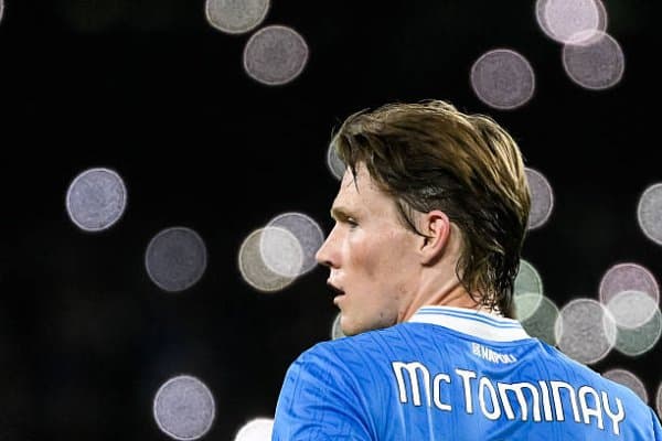 Мактоминей "Наполи"да ўзини ноқулай ҳис қилмоқда ва Англияга қайтишни хоҳламоқда