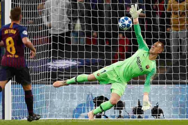 “Барса” дарвозабонини суперклуб оладиган бўлди