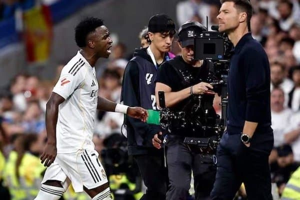 Ҳаммаси тамом! Винисиус янги жамоага ўтади