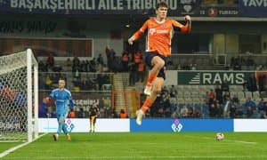 Элдор Шомуродов голлар уришда давом этадими? 