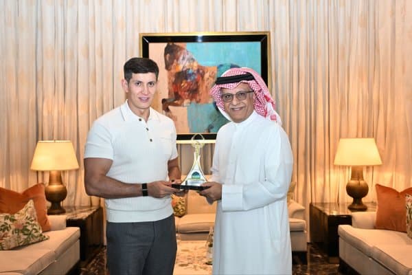 Ўзбекистон МОҚ раҳбарияти Осиё футбол конфедерацияси Президенти билан учрашди 