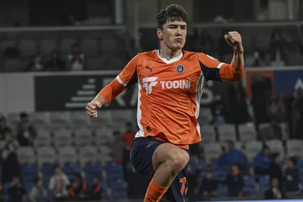 Шомуродов “тахти”да қолди!