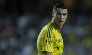 Роналду қачонгача ўйнашини айтди