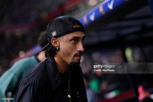 Рафинья FIFPRO рамзий жамоасига кира олмагач, 17 та сторис қўйди 