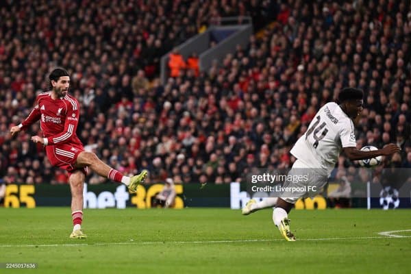 Archivo VAR: "Ҳакамнинг қарори тўғри"