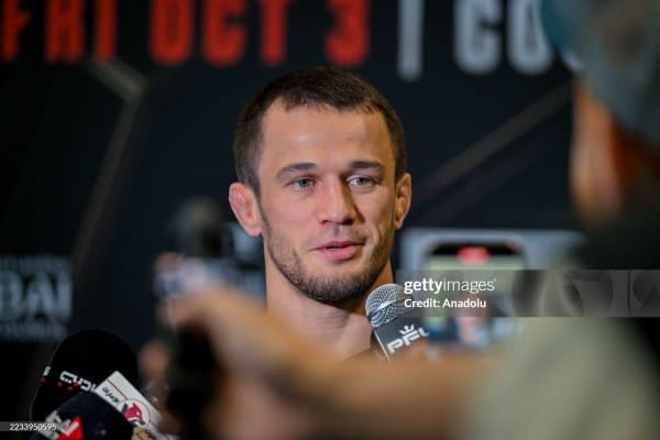 Усмон Нурмагомедов: "Оила бир пайтнинг ўзида ҳам мотиватор, ҳам чалғитувчи омил бўлиши мумкин”