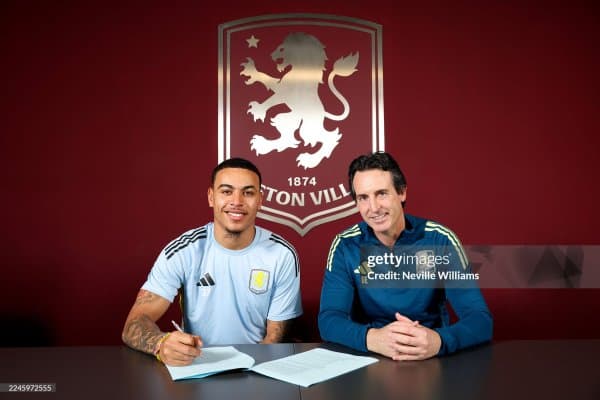 "Астон Вилла" Рожерс билан шартномани янгилади