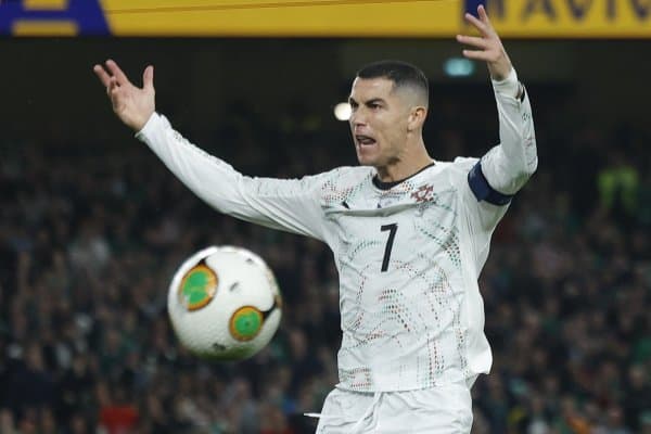 Мағлубиятга чидолмаган Роналду рақибини урди ва ҳайдалди