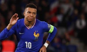 Мбаппе Пеледан сўнг 400 та гол урган энг ёш футболчига айланди