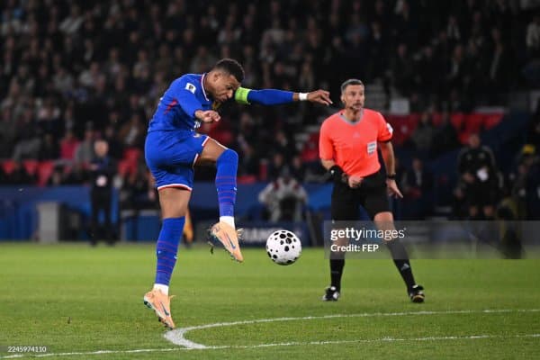 Мбаппе жароҳат олди!