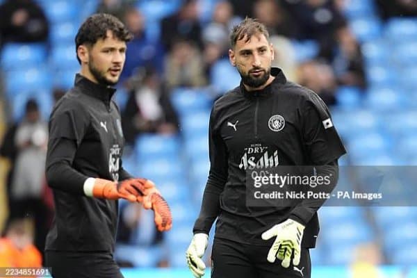 Ёзда олиб келинган посбон "Манчестер Сити"ни тарк этмоқчи