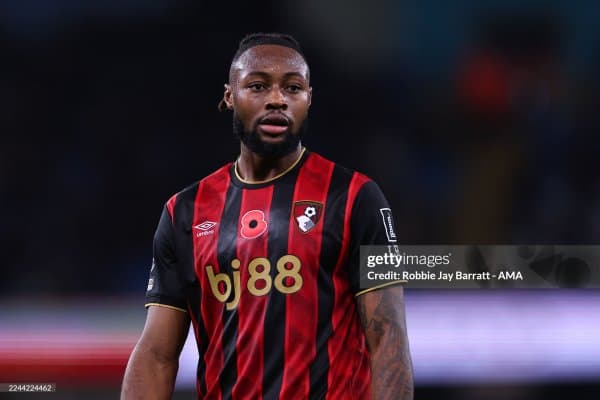 Ганалик футболчини АПЛ чемпиони сотиб олмоқчи