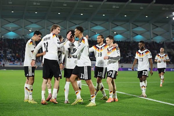 ЖЧ саралаши. Германия ишончли ҳисобда зафар қучди. Нидерландия эса Польша билан дуранг ўйнади 