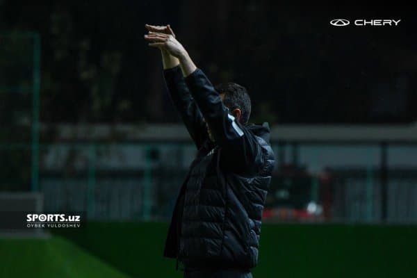 Камолиддин Тожиев октябрь ойининг энг яхши мураббийи!