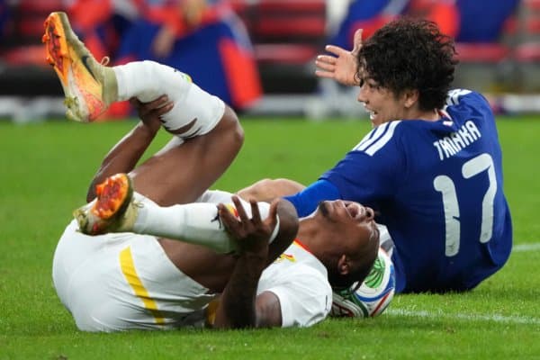 Осиёлик футболчи Гана юлдузининг оёғини синдириб юборди