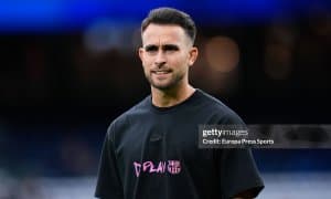 ПСЖ "Барселона" футболчисини нишонга олди