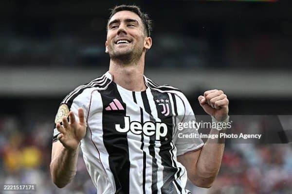 Влаховичга 4 та гранд клуб харидор