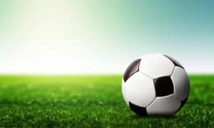 Исроиллик футболчи 99 йилга футболдан ҳайдалди