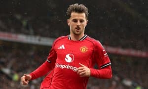 Полицияси МЮ юлдузини ҳақорат қилган мухлисни ҳибсга олди