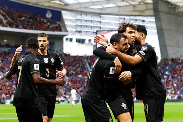 Португалия Роналдусиз ҳам гол уришда давом этди