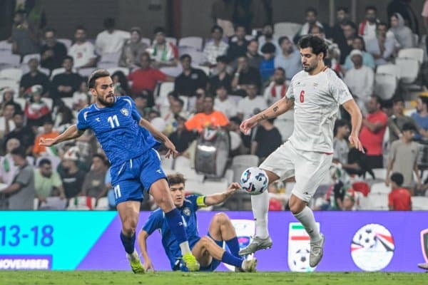 "Al Ain International Cup". Бир киши кам бўлиб қолган Ўзбекистон пенальтилар сериясида Эронни мағлуб этди