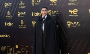 Ашраф Ҳакими Африкада йилнинг энг яхши футболчиси бўлди