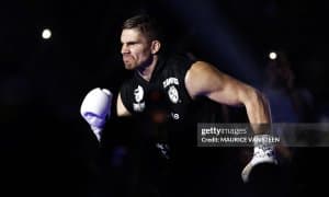 GLORY юлдузи 12 йил ҳимоя қилган камаридан воз кечди