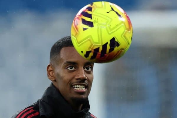 “Ливерпуль”нинг энг қиммат юлдузи ўлим таҳдидидан кейин қўриқчи ит сотиб олди