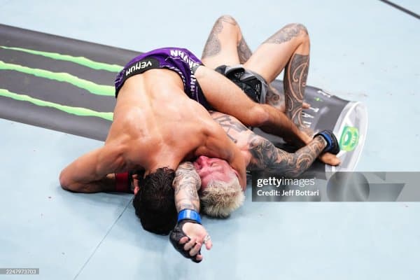 Белал Муҳаммад мағлубиятга учради, Арман Царукян эса рақибини бўғиб қўйди, туркийлар ҳам чакки эмас...