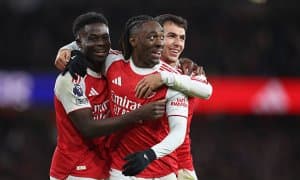 АПЛ. "Арсенал" "Тоттенхэм"ни йирик ҳисобда мағлуб этиб, "Челси" билан фарқни 6 очкогача узайтирди 